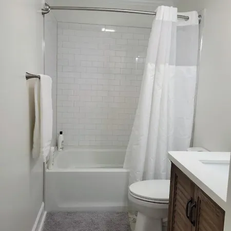 Renovated 2 Bed Walltown Home Walk To Duke! A Durham Exterior photo