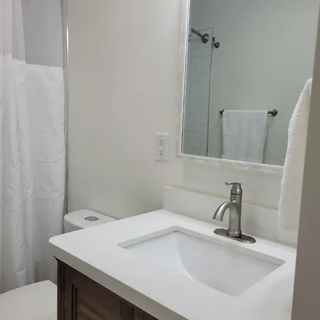 Renovated 2 Bed Walltown Home Walk To Duke! A Durham Exterior photo